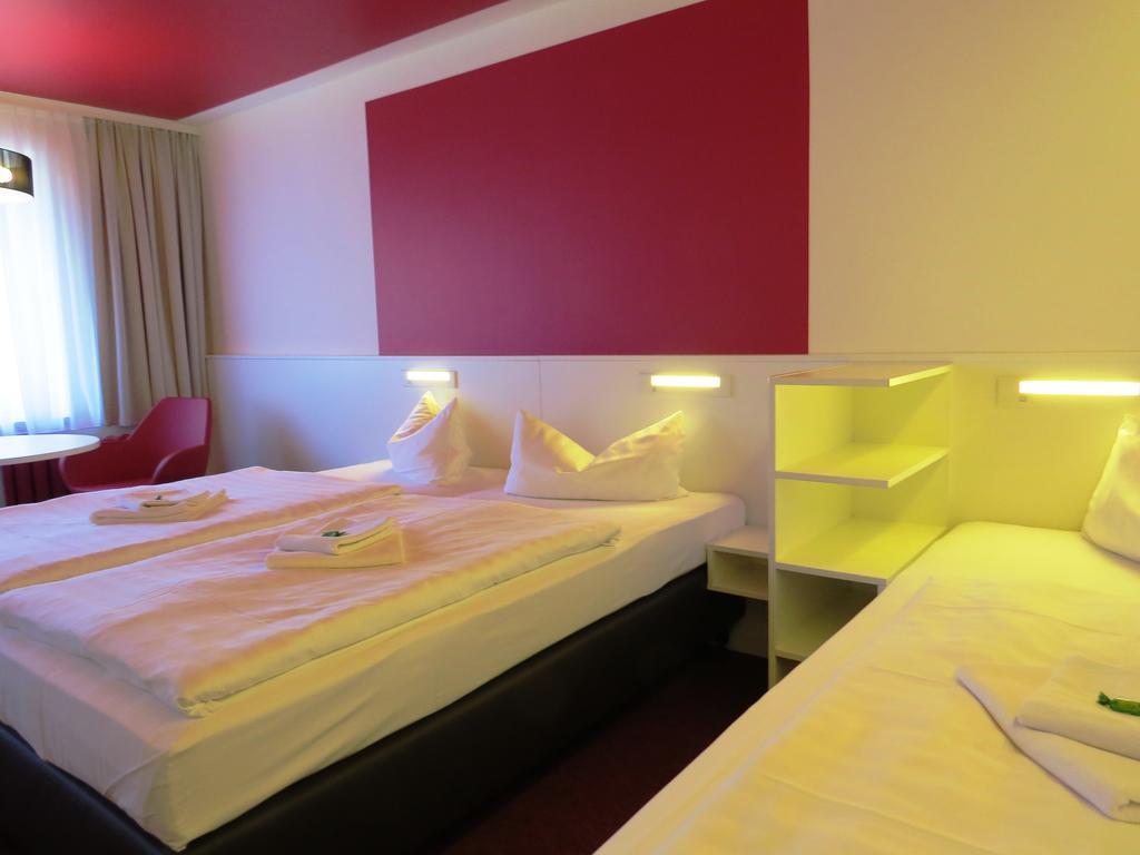 Ka&Ka Hotel Garni Варсов Номер фото