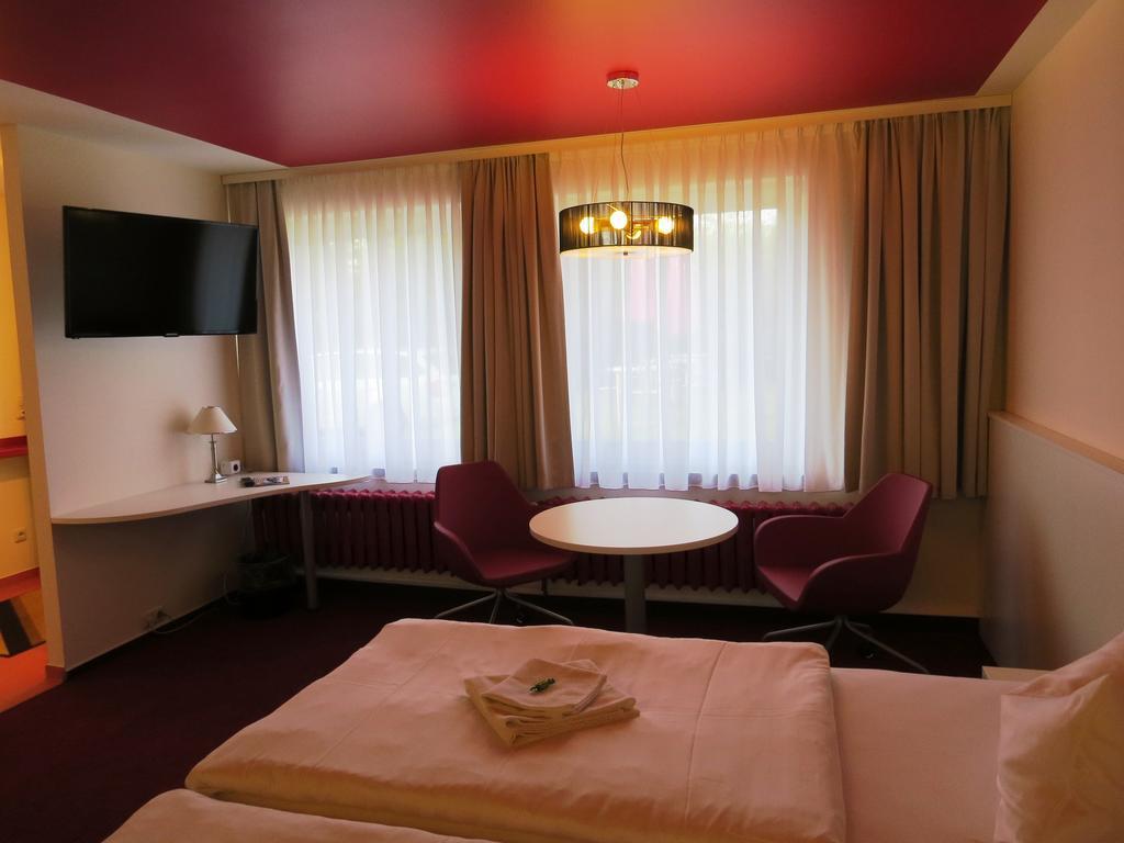 Ka&Ka Hotel Garni Варсов Номер фото