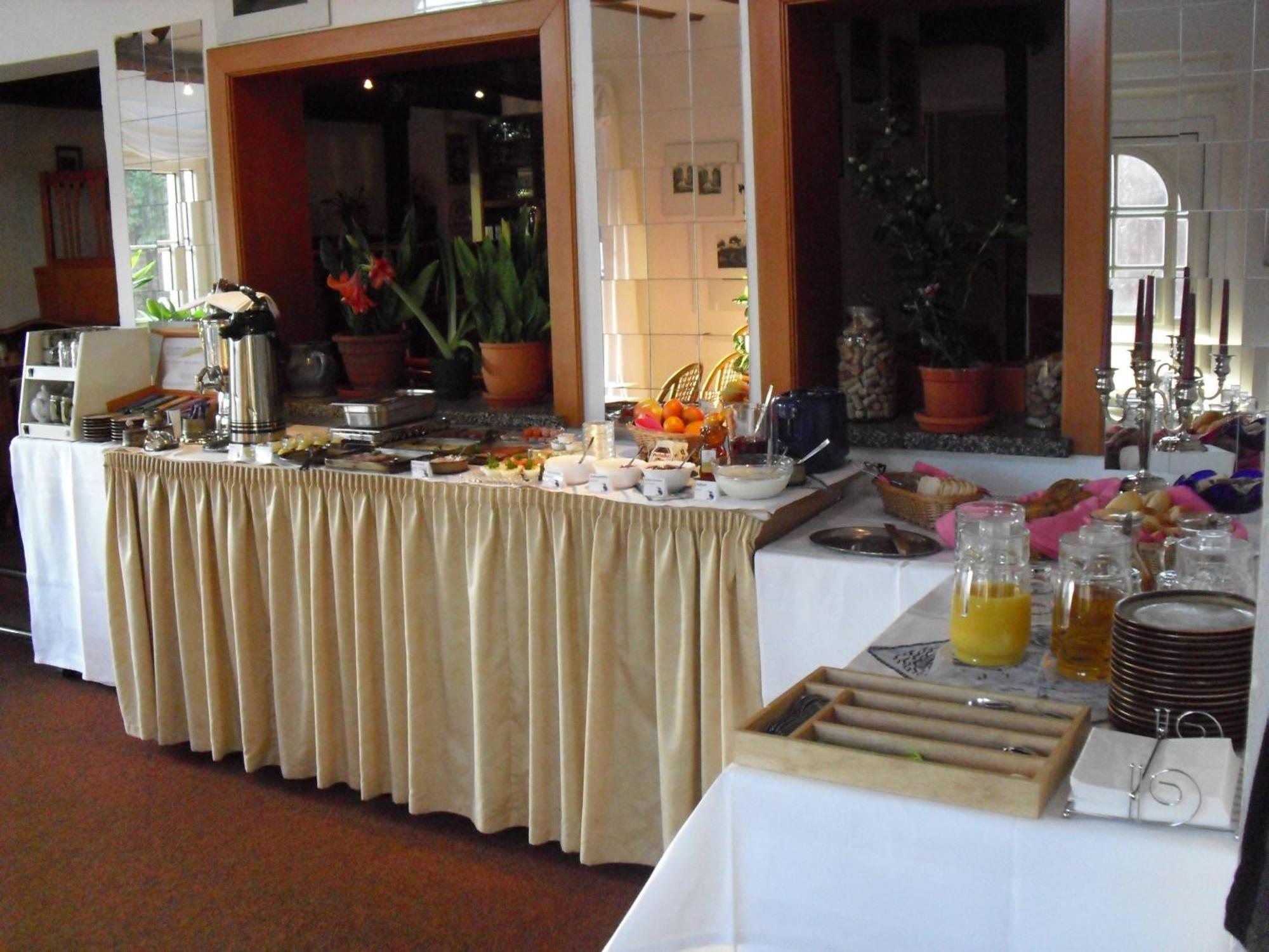 Ka&Ka Hotel Garni Варсов Экстерьер фото