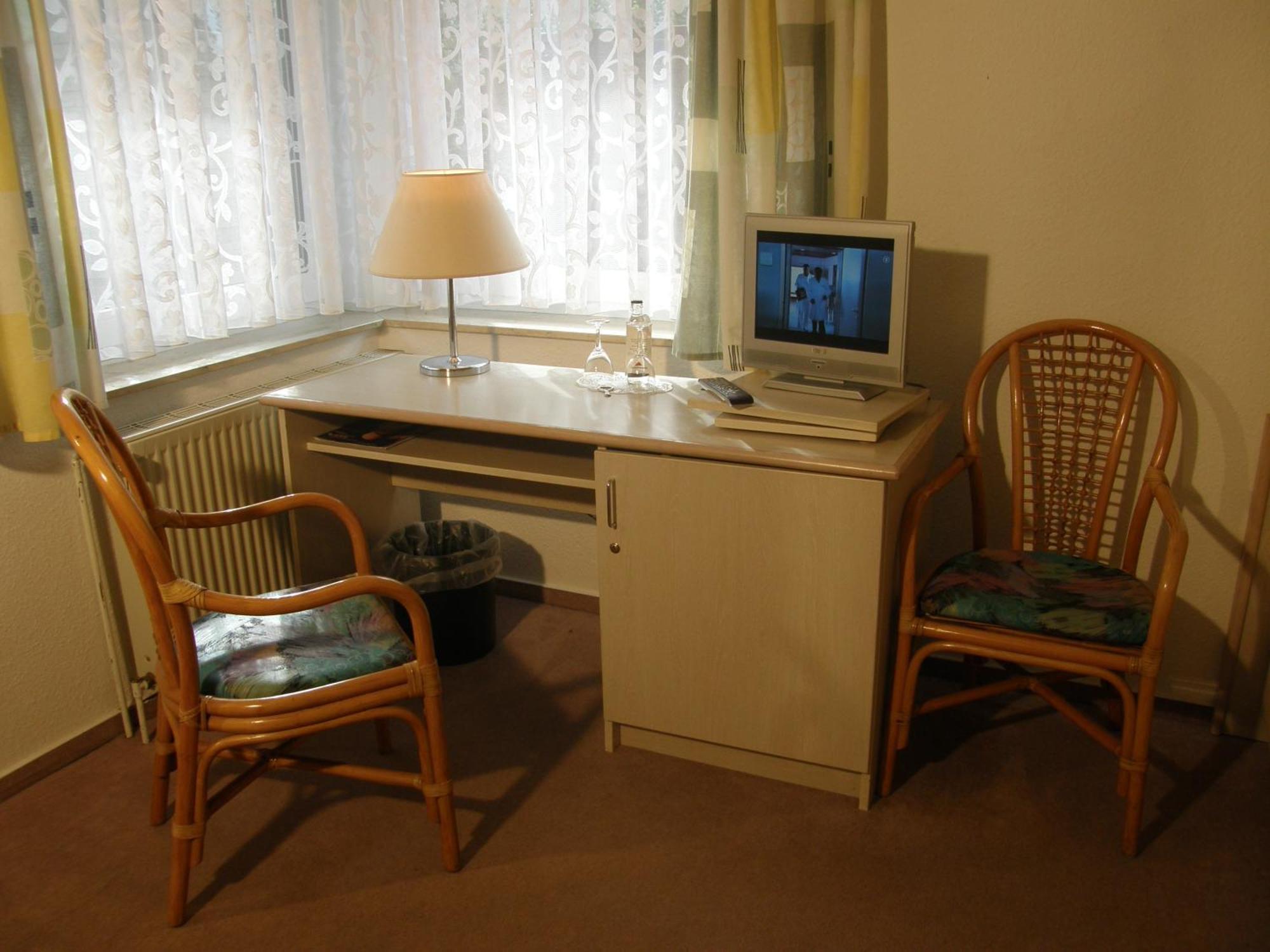 Ka&Ka Hotel Garni Варсов Экстерьер фото